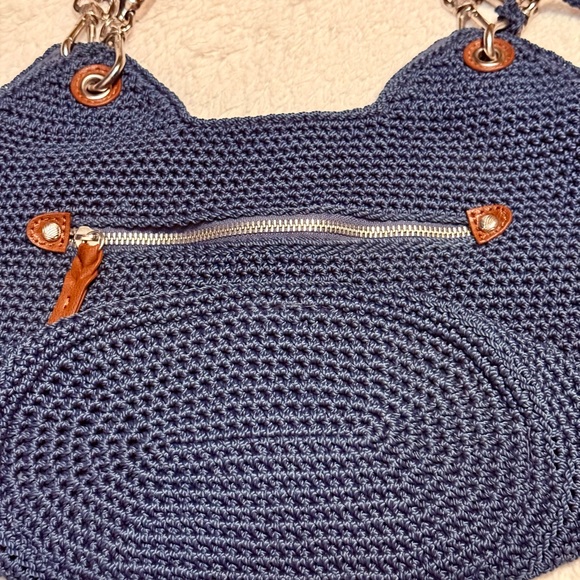 Vtg The Sak Handwoven Navy Blue Crochet Tote Bag with Leather Straps - Picture 5 of 13